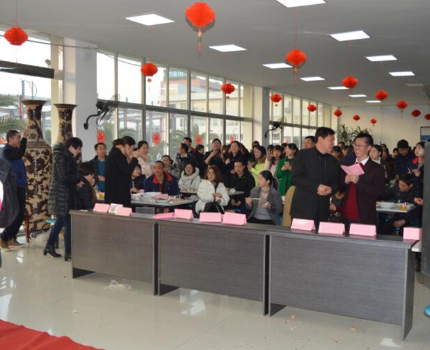 El segundo Cien familia Banquete ' en gangyuan 